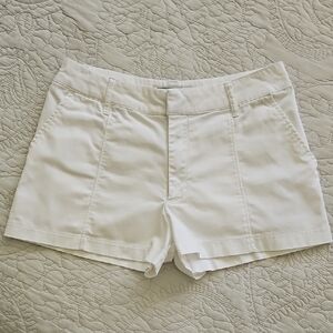 Abercrombie & Fitch‎ White Short Shorts Chino Mid-rise Size 27